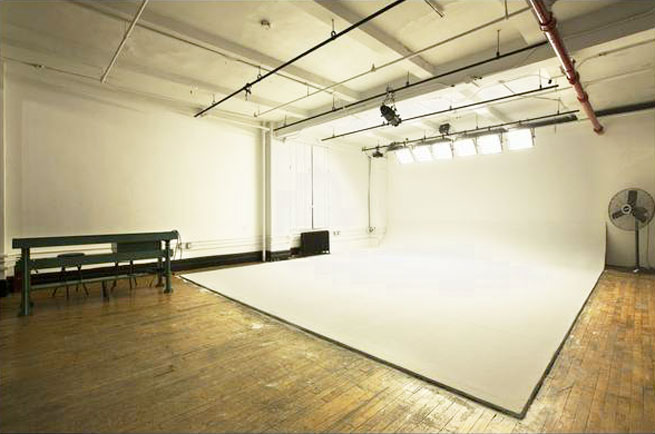 photography studio cyc wall for rent